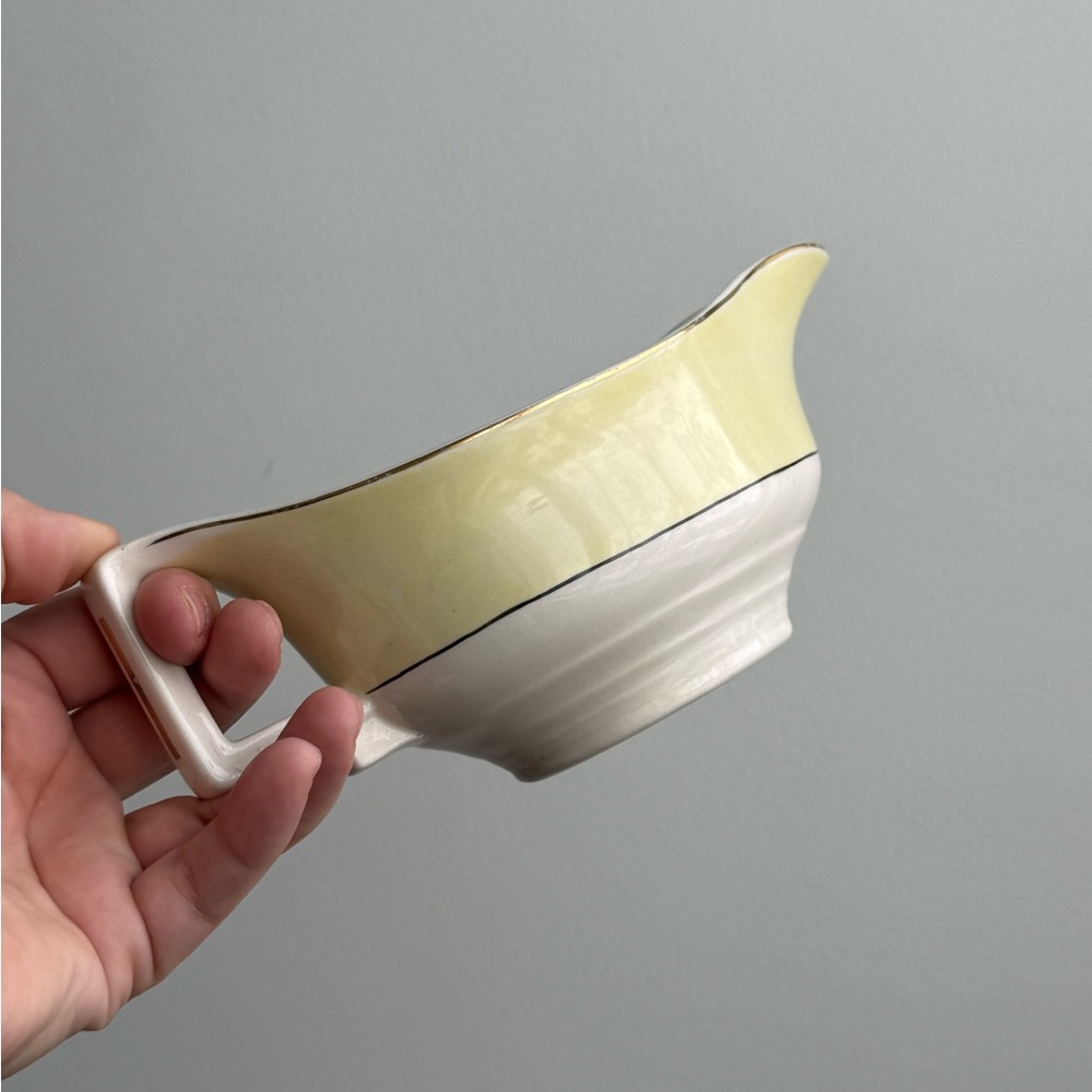 Vintage Gravy Boat Yellow Gold Porcelain England Made Johnson Bros MCM - Picture 2 of 15
